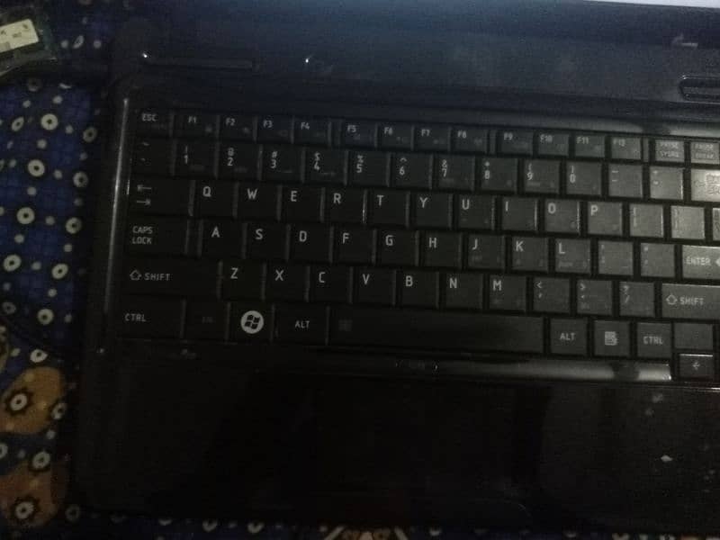 urgent sale Toshiba satellite pro 2