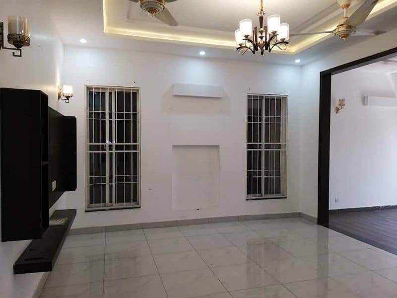 7.5 Marla House For Rent Defense Home Colony Near v mall cantt sialkot 6