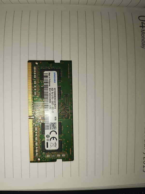 Samsung 4 GB DDr4 Ram 2