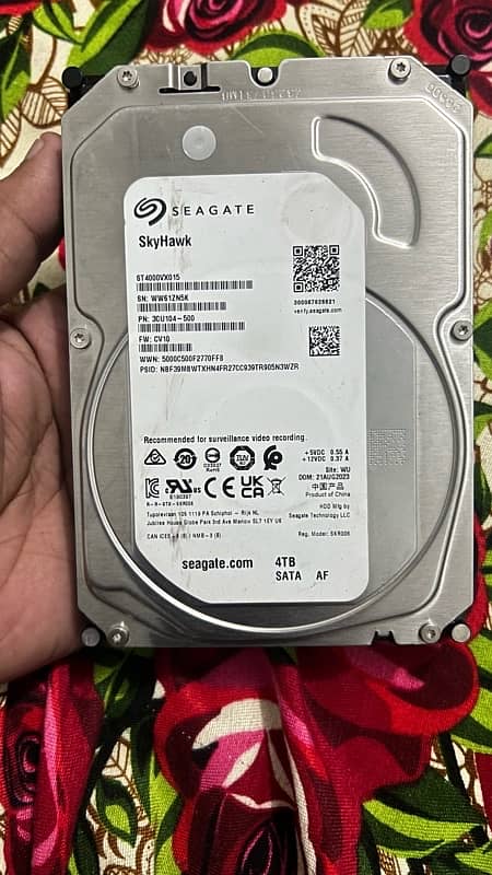 seagate 4TB computer Hard drive (10/10) 1