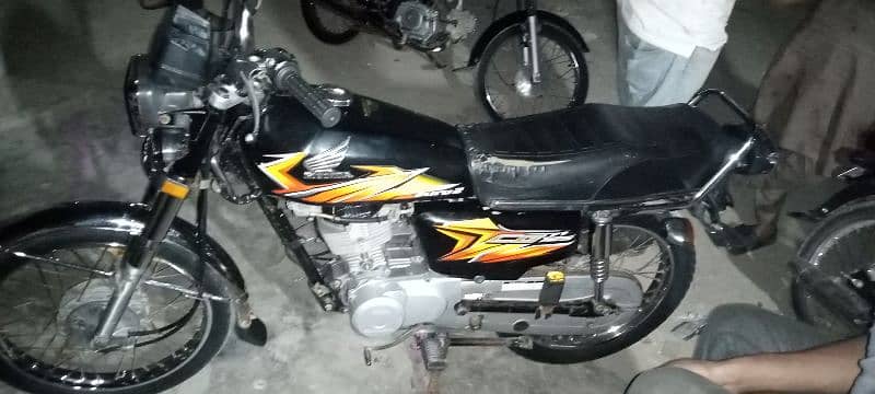 Honda CG 125 2021 9 month Karachi number 5