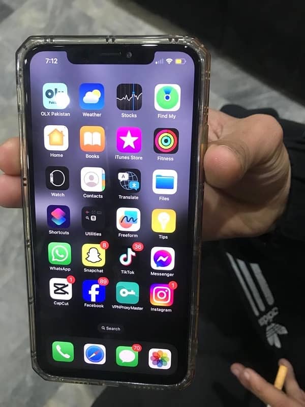 I phone xs max 1