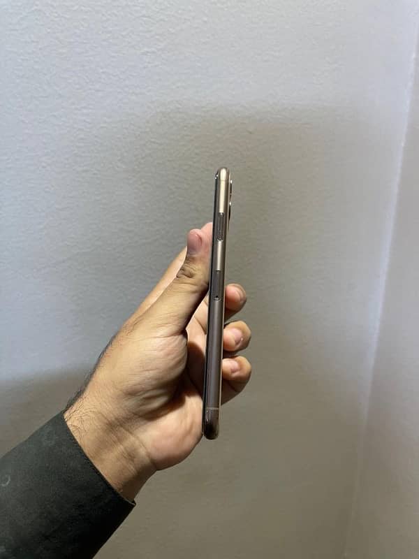 iPhone 11 Pro max pta approved 3