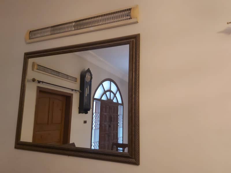 Looking mirror for decor 1