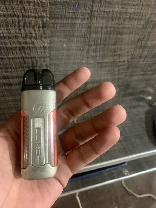 vaperroso luxe x pro pod + vape brand new 2 koil only 1 mint use koil 1