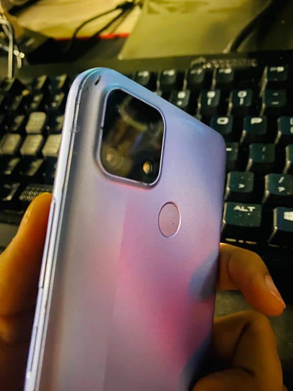 realme c25s 4 128 0