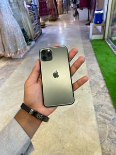 iPhone 11  pro saste me