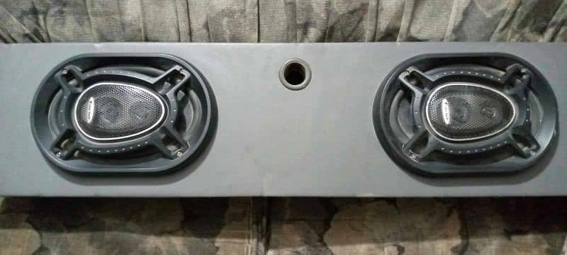 echo tech Speakers 90% condition 2