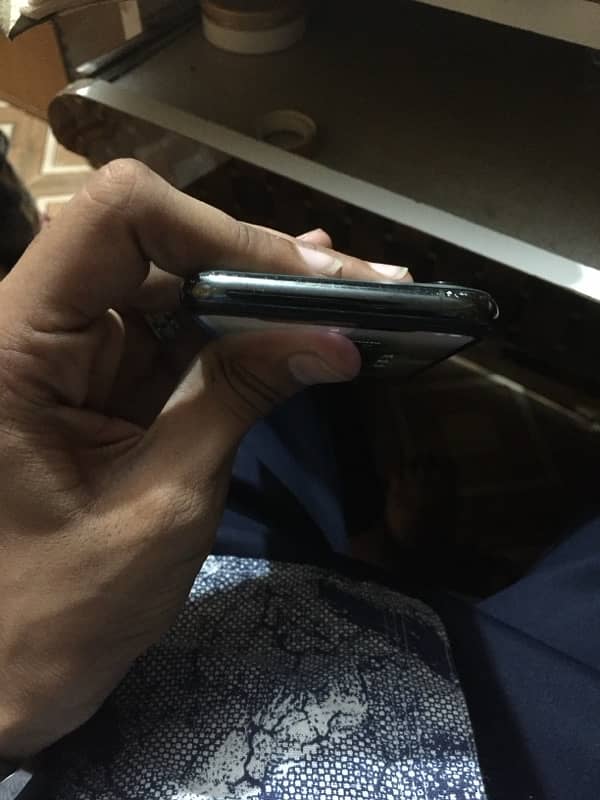 iPhone 11 Pro memory 64 gb non pta 5