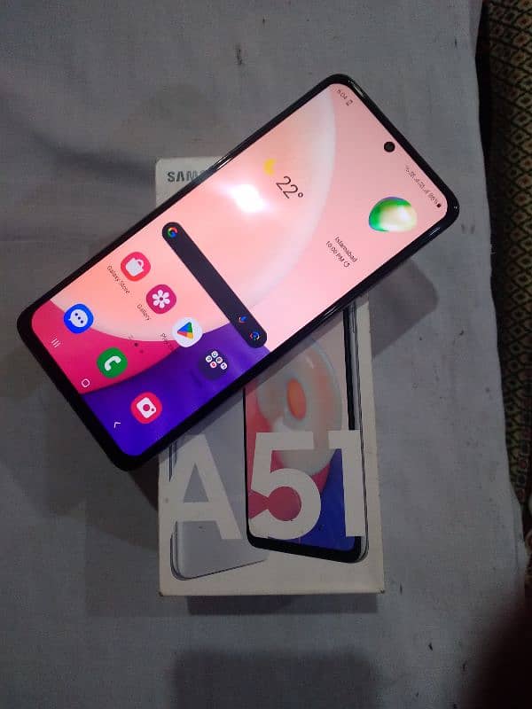 SAMSUNG A51 Mobile 6/128 Gb storage with Box no open no repair all ok 9