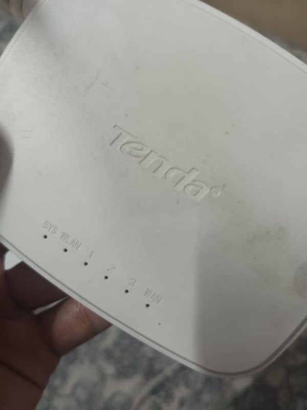 Tenda Router Available 1