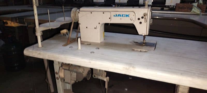 3 Juki Sewings Machines for Sale 0