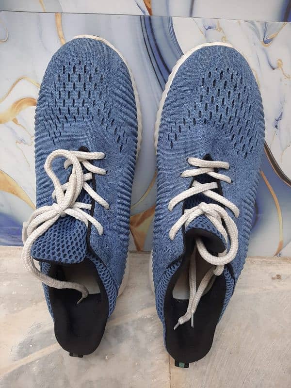 Adidas shoes in good condition 0