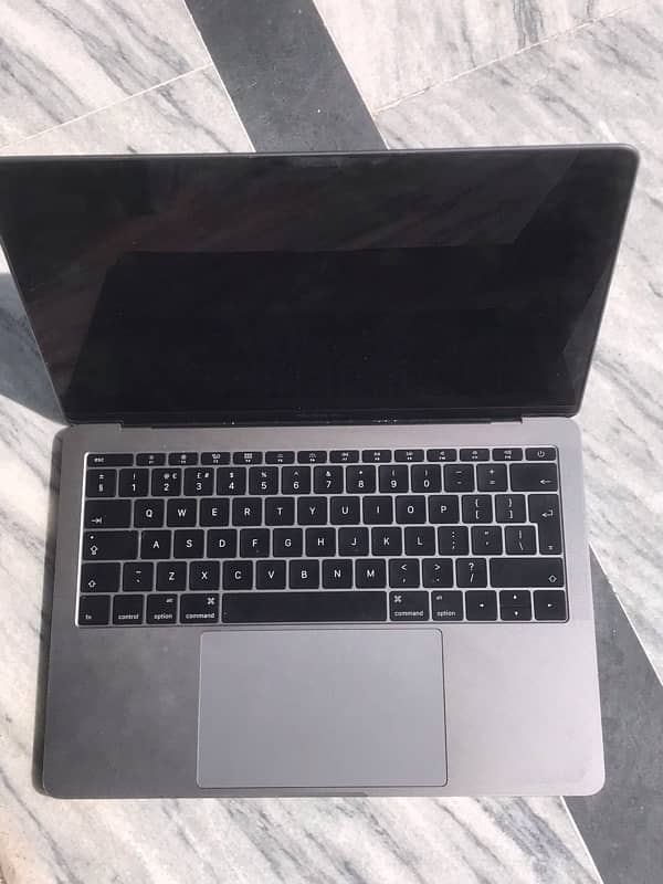 MacBook Pro 2016 /13inch 7