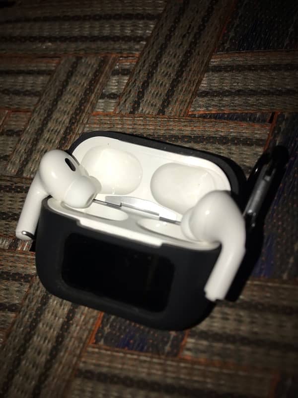 A9 pro AirPods Pro full box new he 2