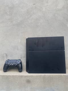 Playstation 4 Gaming console (Ps4)