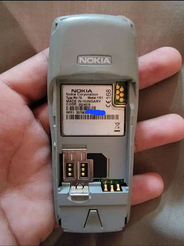 Nokia 1100 3