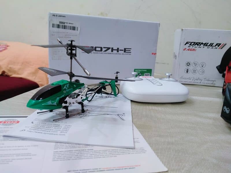 RC Helicopter Syma S107 2