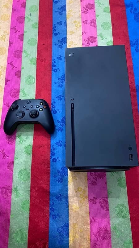 Xbox Series X 1TB SSD with Original Controller O3174OO47O7 4