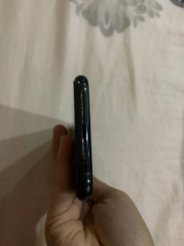 iphone 11pro 256gb factory unlock sim working 2