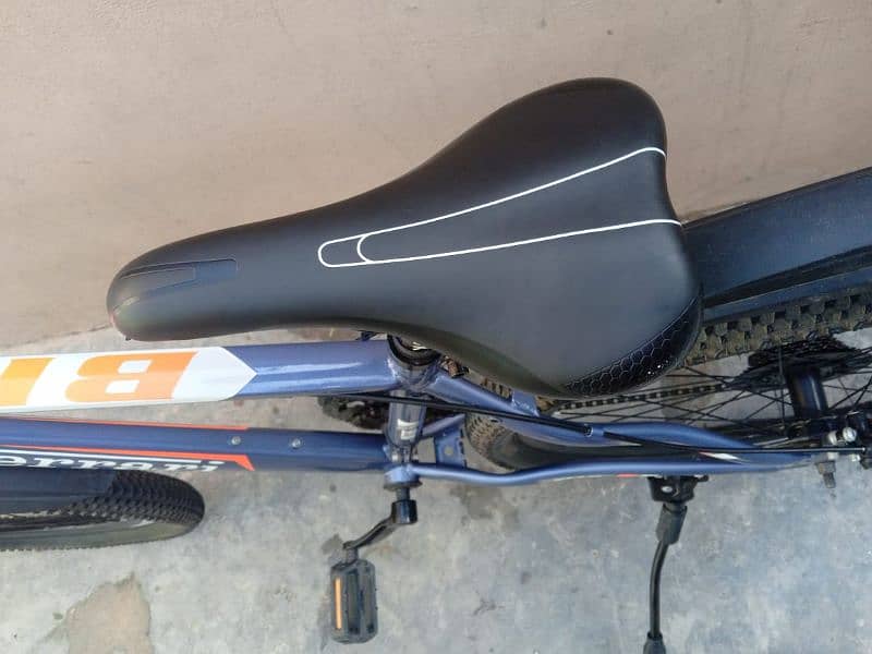 26 INCH IMPORTED GEAR CYCLE 1 MONTH USED URGENT SALE 03265153155 9