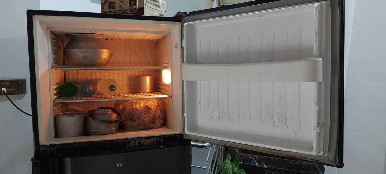 Jumbo Size fridge reasonable price 1