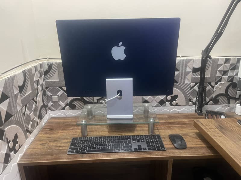 New iMac | USA Model | M1 Chip | 8GB RAM | 256 GB HD 1