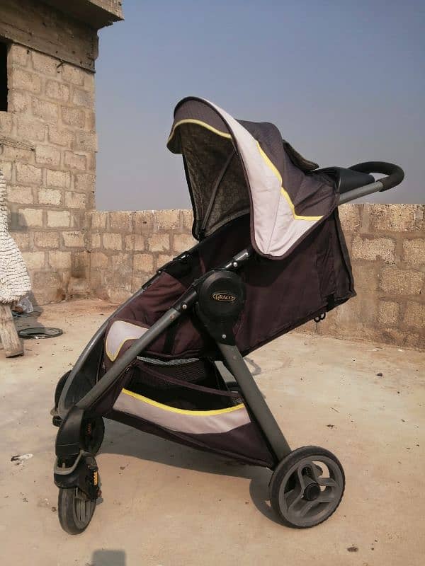 Graco Baby Pram in Good Condition 3