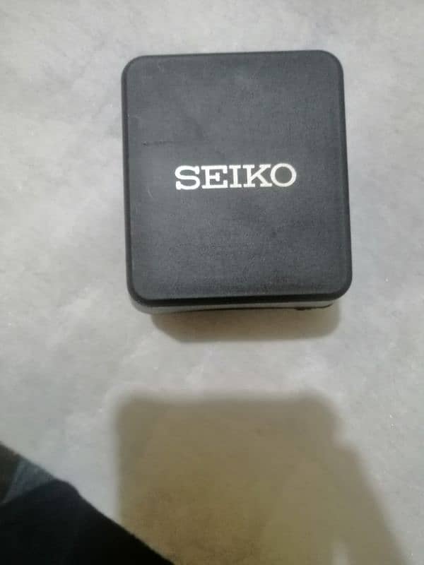 Seiko 5 automatic made in Japan 10/10 condition 3