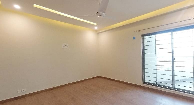 10 Marla Spacious Flat Is Available In Askari 11 - Sector D For rent 4