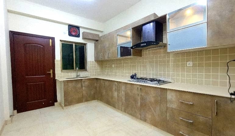 10 Marla Spacious Flat Is Available In Askari 11 - Sector D For rent 6