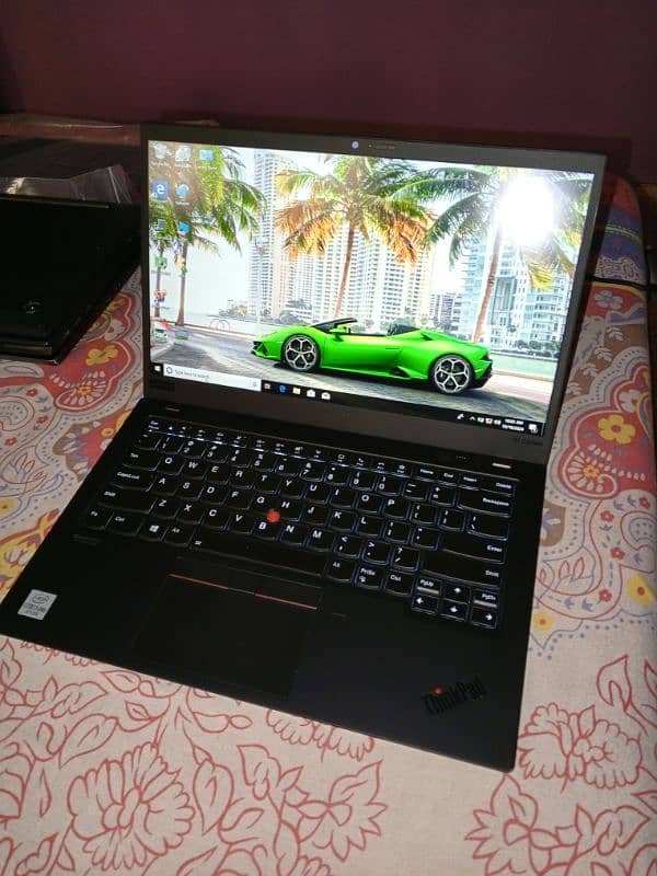 Lenovo X1 carbon 14inch fullhd screen corei7 10thgen 16gbram 512gb ssd 3