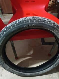 3 tyre hn ,3000k. Suzuki bike & 70 back tyre &70 front tyre