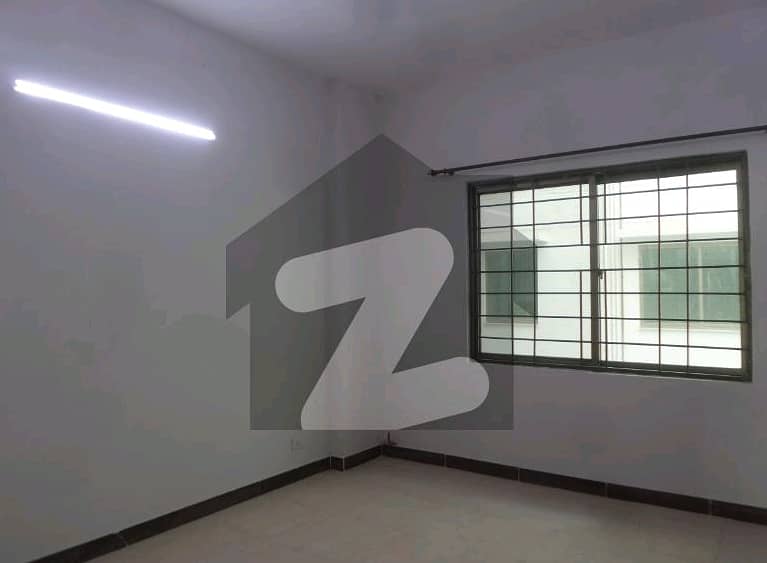 Askari-XI, Lahore Flat Available for Rent 3rd Floor 5