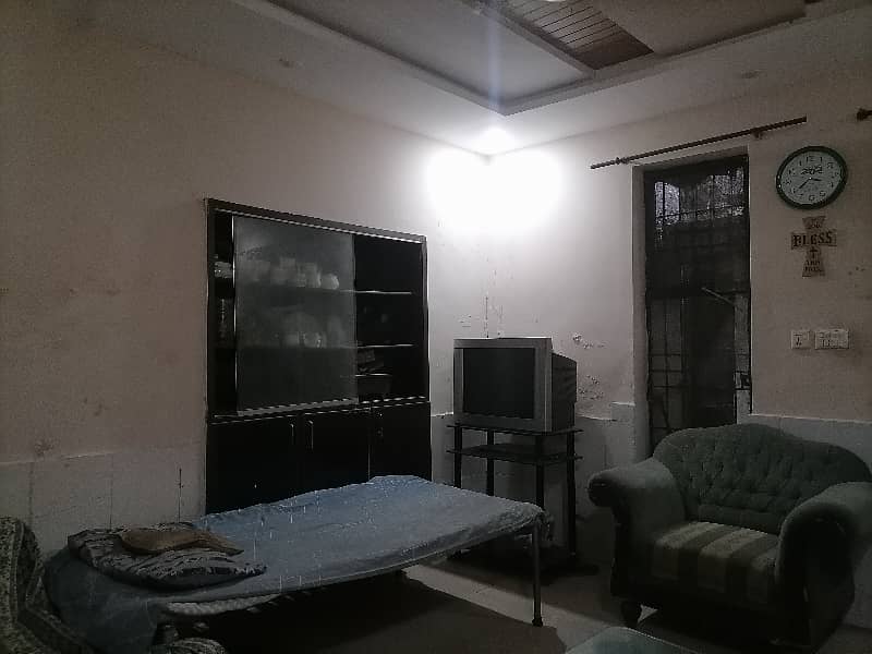 House Available For Sale In  Nishat  Colony 3