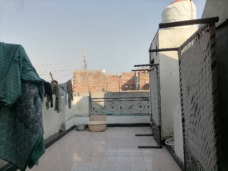 House Available For Sale In  Nishat  Colony 16