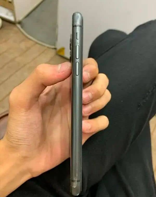 iPhone 11 non PTA exchange possible 1