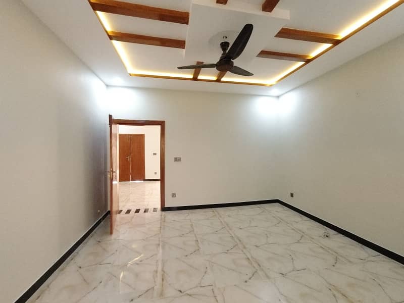 8 Marla Double Unit House Available. For Sale in Gulshan e Sehat E-18. In Block G Islamabad. 29