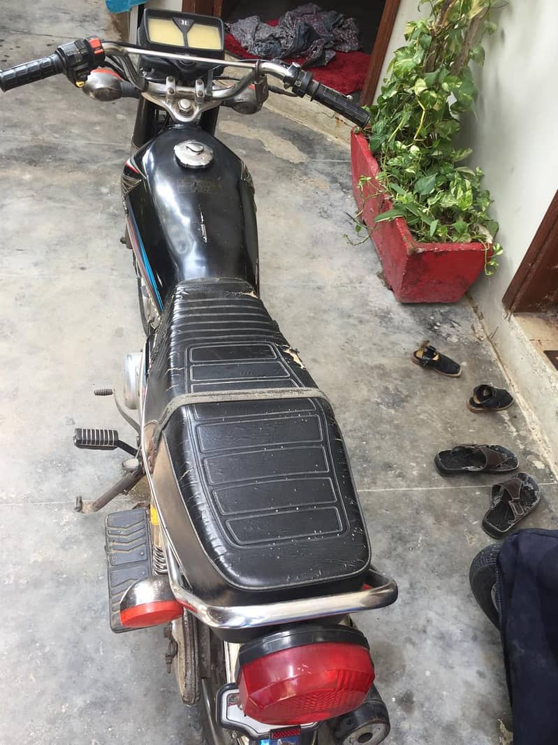 Honda CG 125 2015 4