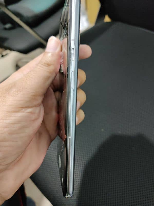 OnePlus 9pro 12gb 256gb dual sim shaded 5