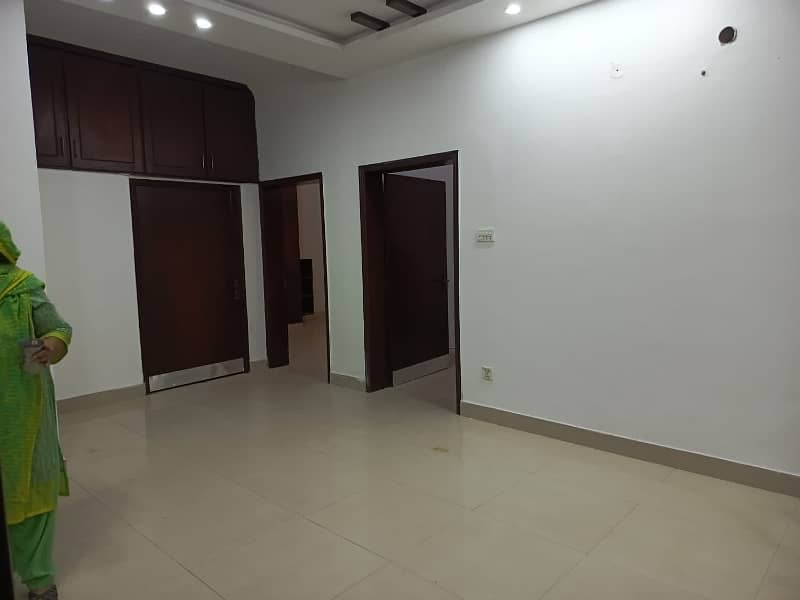 7.5 Marla Lower Portion Available For Rent In Johar Town Lahore 9