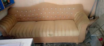 Posish wala 6 Seater Sofa set achi Halat mae for Sale Hay. Compelete