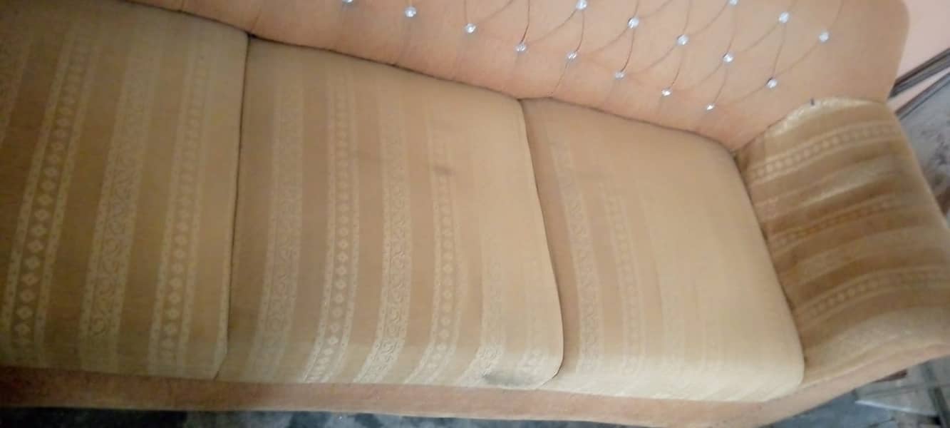 Posish wala 6 Seater Sofa set achi Halat mae for Sale Hay. Compelete 1