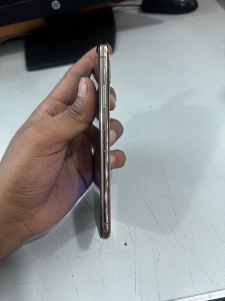 IPhone XS 64GB dual sim PTA approved 6