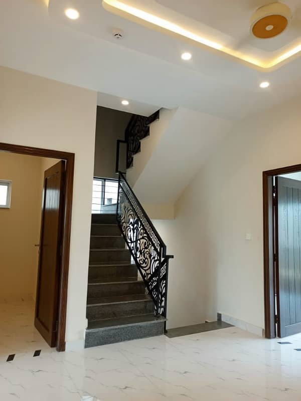 5 MARLA ELEVATION DESIGN MODERN HOUSE AVAILABLE FOR RENT IN FORMANITES HOUSING SCHEME BLOCK -N LAHORE 5