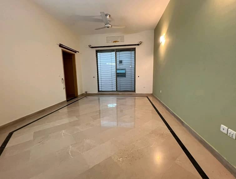 In Lahore You Can Find The Perfect Upper Portion For rent 8