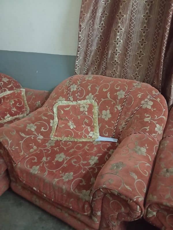 Sofa for sale 8/10 condition 2