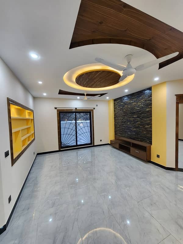 Brand New House for sale in G15 size 12 Marla Double story Near to mini market masjid park Best location More Ten options New & Old House available 2