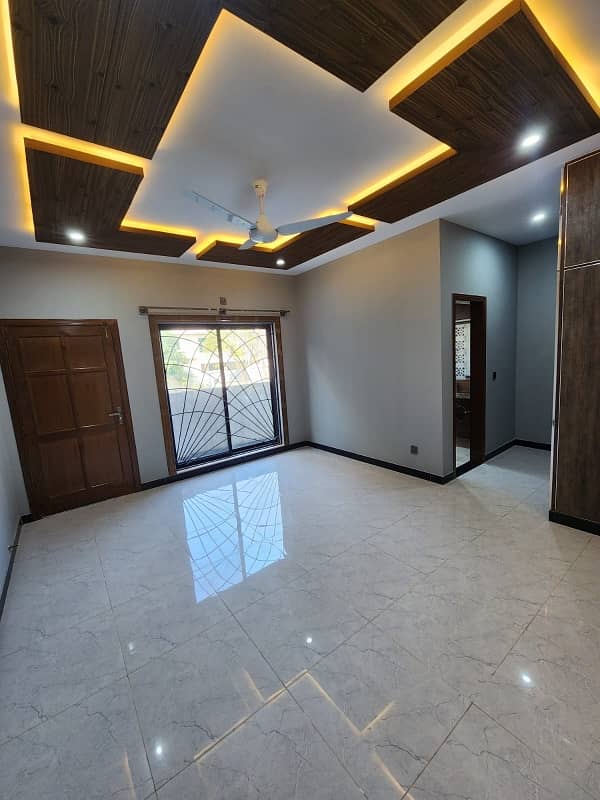 Brand New House for sale in G15 size 12 Marla Double story Near to mini market masjid park Best location More Ten options New & Old House available 7