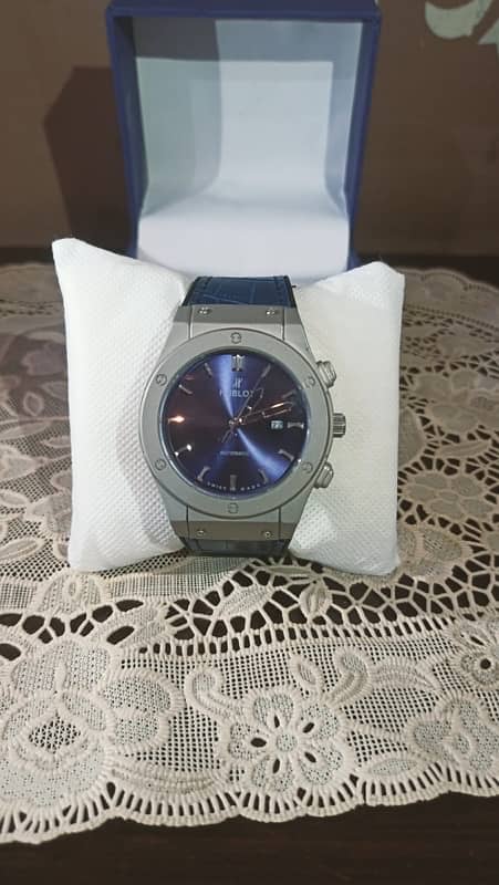 HUBLOT blue strap with silvered case buissness watch 4